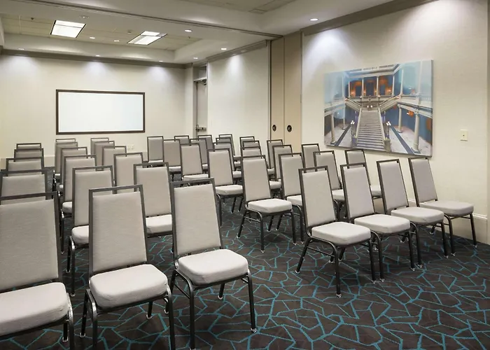 Hampton Inn & Suites Atlanta-Downtown